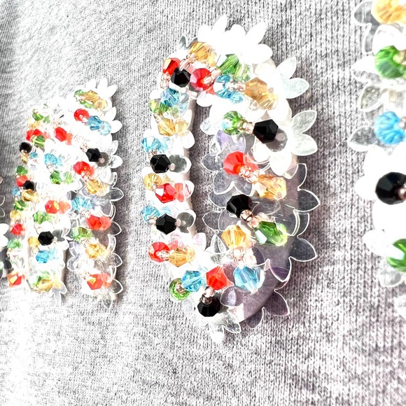 🆕 NWOT Endless Rose Size Small SEQUINS & BEADS LETTER SWEATSHIRT Amour Top - Picture 5 of 5